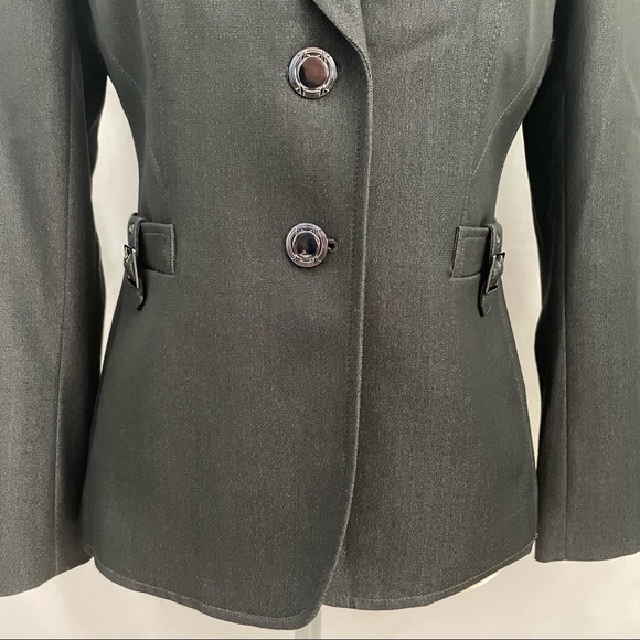 Tahari Arthur S. Levine gray blazer/jacket in a size 4P - Picture 4 of 13